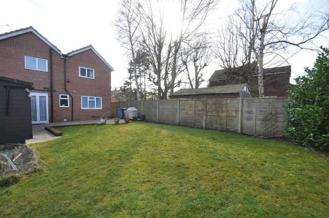  Image of 3 bedroom Detached house for sale in Sandy Lane Farnborough GU14 at Sandy Lane Farnborough Farnborough, GU14 9HJ