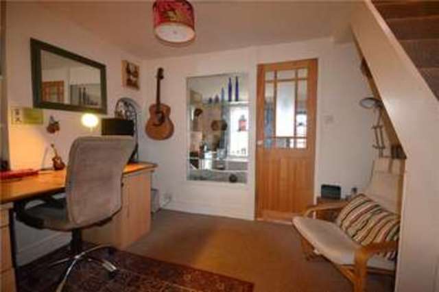  Image of 2 bedroom End of Terrace to rent in Barrells Down Road Bishop