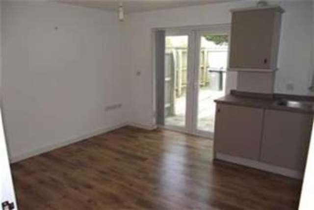  Image of 1 bedroom Flat to rent in Charles Street Corsham SN13 at Corsham, SN13 0AN