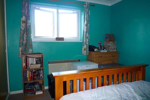  Image of 1 bedroom End of Terrace to rent in Corby Crescent Portsmouth PO3 at Portsmouth, PO3 5UR