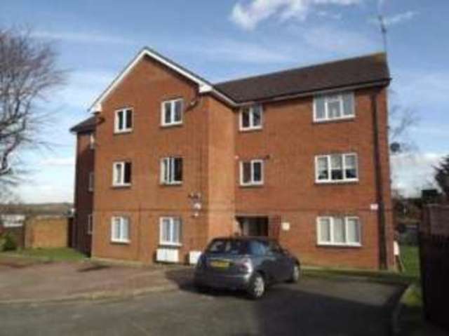  Image of 1 bedroom Flat for sale in Leesons Hill St. Pauls Cray Orpington BR5 at 77 Leesons Hill Orpington St Paul