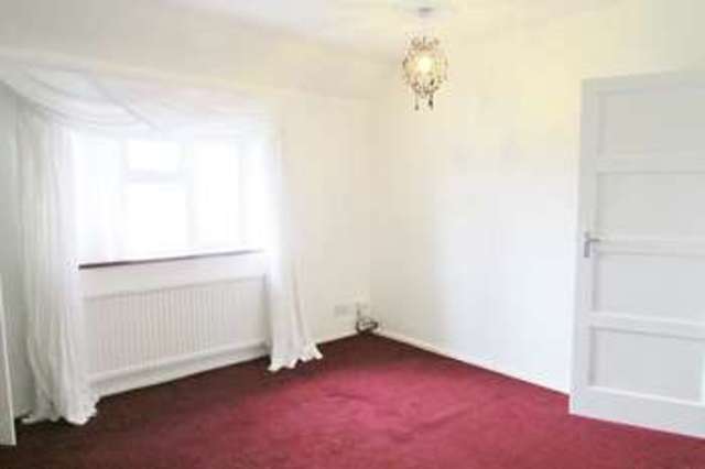  Image of 3 bedroom Semi-Detached house to rent in Hamfield Wantage OX12 at Wantage, OX12 9EG