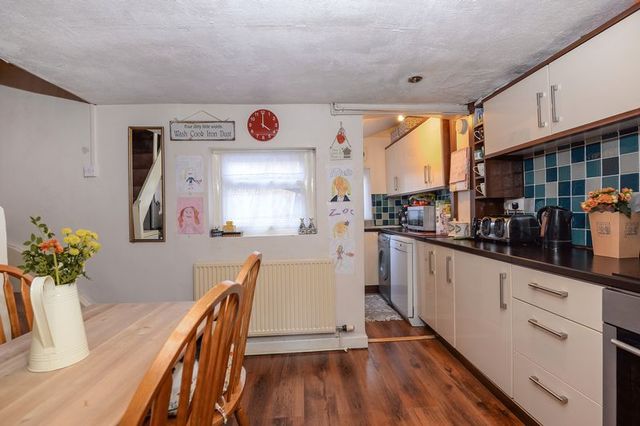  Image of 2 bedroom Terraced house for sale in Mill Street Wantage OX12 at Mill Street  Wantage, OX12 9AN