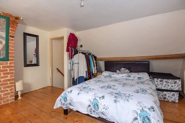  Image of 2 bedroom Terraced house for sale in Mill Street Wantage OX12 at Mill Street  Wantage, OX12 9AN
