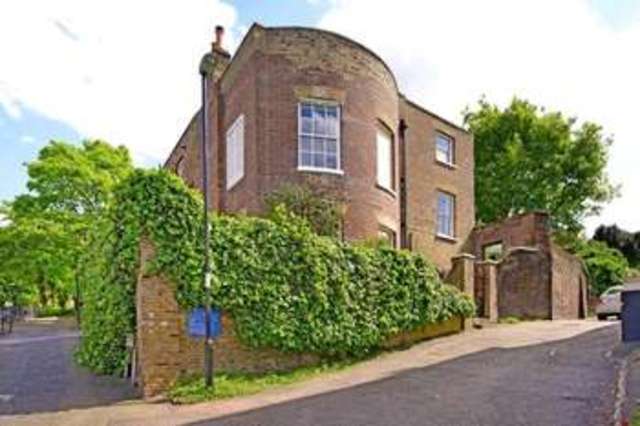  Image of 3 bedroom Flat for sale in Dartmouth Hill London SE10 at Dartmouth Hill London Greenwich, SE10 8AQ