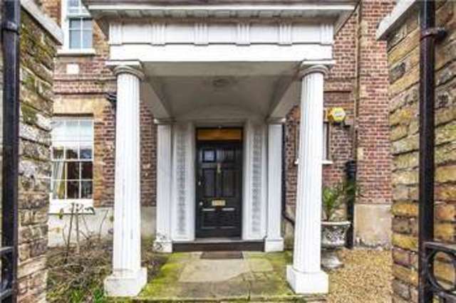  Image of 3 bedroom Flat for sale in Dartmouth Hill London SE10 at Dartmouth Hill London Greenwich, SE10 8AQ