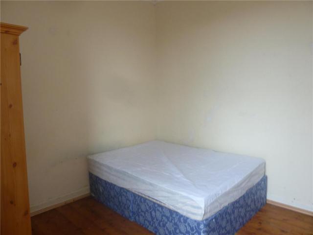  Image of 2 bedroom Flat to rent in Montague Street Edinburgh EH8 at Newington Edinburgh Edinburgh, EH8 9QS