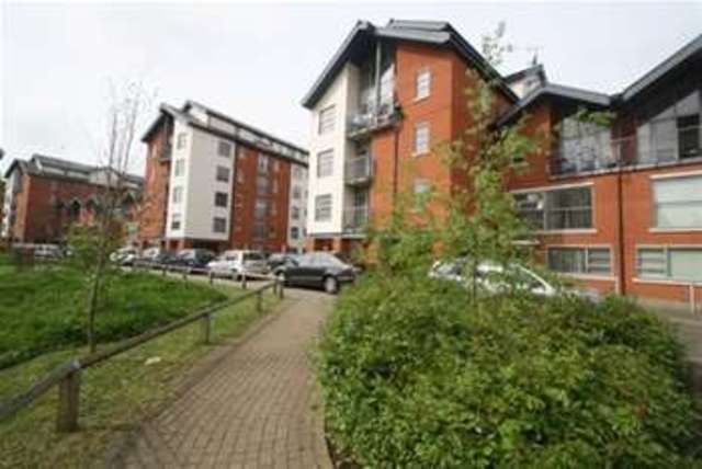 2 Bedroom Flat To Rent In Rotary Way Colchester Co3