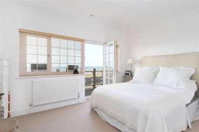  Image of 4 bedroom End of Terrace for sale in Seaway Cottages Wave Crest Whitstable CT5 at Seaway Cottage  Whitstable, CT5 1EQ