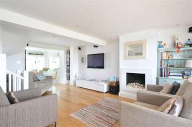  Image of 4 bedroom End of Terrace for sale in Seaway Cottages Wave Crest Whitstable CT5 at Seaway Cottage  Whitstable, CT5 1EQ