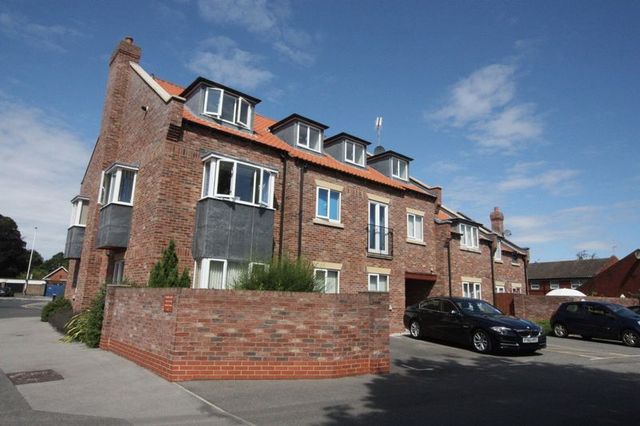  Image of 2 bedroom Flat for sale in Corporation Road Beverley HU17 at Corporation Road  Beverley, HU17 9HG
