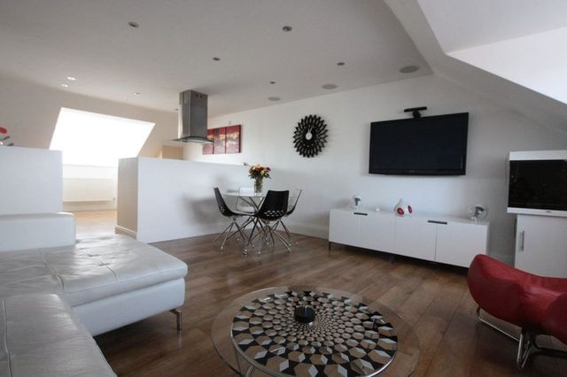  Image of 2 bedroom Flat for sale in Corporation Road Beverley HU17 at Corporation Road  Beverley, HU17 9HG