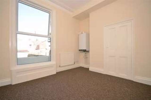  Image of 1 bedroom Ground Flat for sale in Cottage Grove Southsea PO5 at Southsea Hampshire Southsea, PO5 1EH