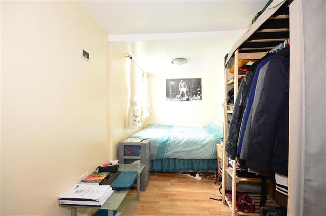  Image of 2 bedroom Flat for sale in Cottage Grove Southsea PO5 at Southsea Hampshire Southsea, PO5 1AH