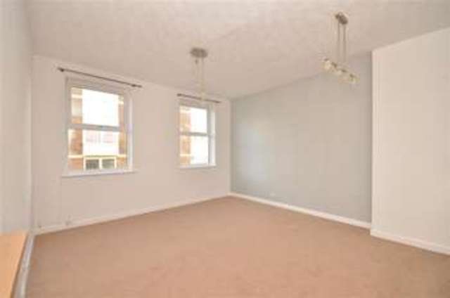  Image of 1 bedroom Apartment for sale in Cottage Grove Southsea PO5 at Southsea Hampshire Southsea, PO5 1EH