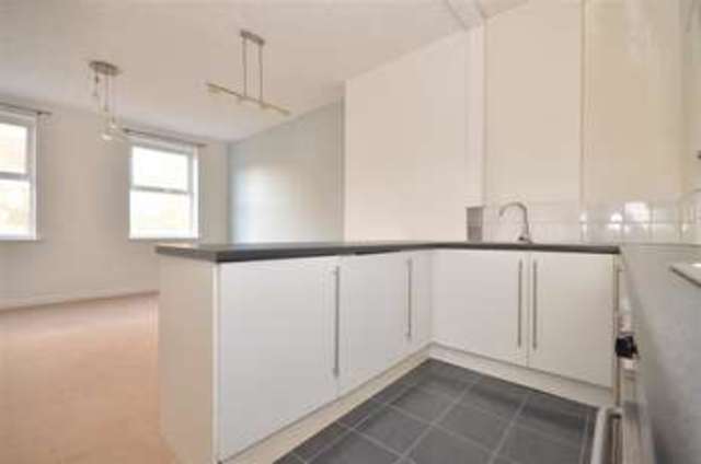  Image of 1 bedroom Apartment for sale in Cottage Grove Southsea PO5 at Southsea Hampshire Southsea, PO5 1EH