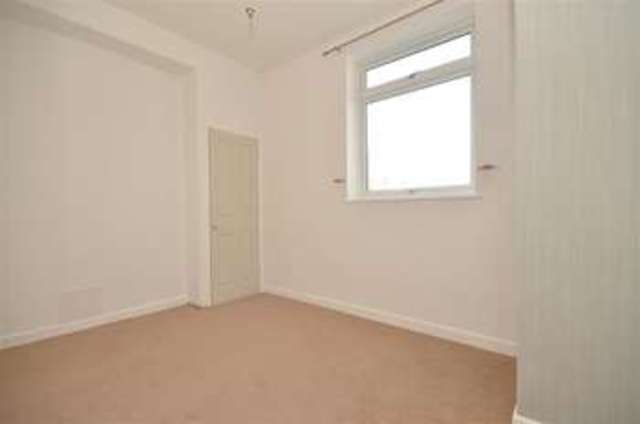  Image of 1 bedroom Apartment for sale in Cottage Grove Southsea PO5 at Southsea Hampshire Southsea, PO5 1EH
