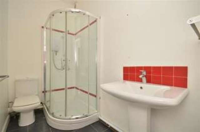  Image of 1 bedroom Apartment for sale in Cottage Grove Southsea PO5 at Southsea Hampshire Southsea, PO5 1EH