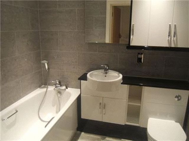  Image of 2 bedroom Flat for sale in Hermitage Road Kenley CR8 at Hermitage Road  Kenley, CR8 5EB