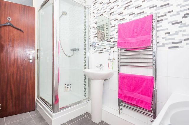  Image of 3 bedroom Flat for sale in Craigmount Hill Edinburgh EH4 at Craigmount Hill Corstorphine Edinburgh, EH4 8HW