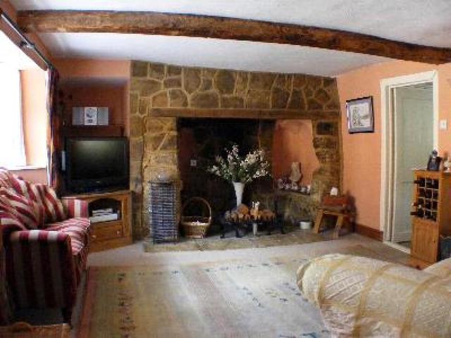  Image of 3 bedroom Semi-Detached house for sale in Coxwell Street Faringdon SN7 at Coxwell Street  Faringdon, SN7 7EA