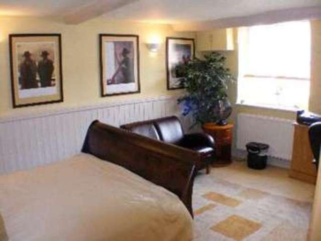  Image of 3 bedroom Semi-Detached house for sale in Coxwell Street Faringdon SN7 at Coxwell Street  Faringdon, SN7 7EA