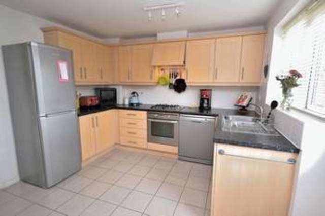  Image of 4 bedroom Detached house for sale in Cormorant Way Leighton Buzzard LU7 at Cormorant Way  Leighton Buzzard, LU7 4UY