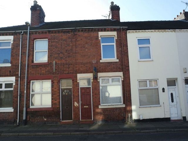  Image of 3 bedroom Terraced house to rent in Cornwallis Street Stoke-on-Trent ST4 at Cornwallis Street  Stoke-On-Trent, ST4 1EA