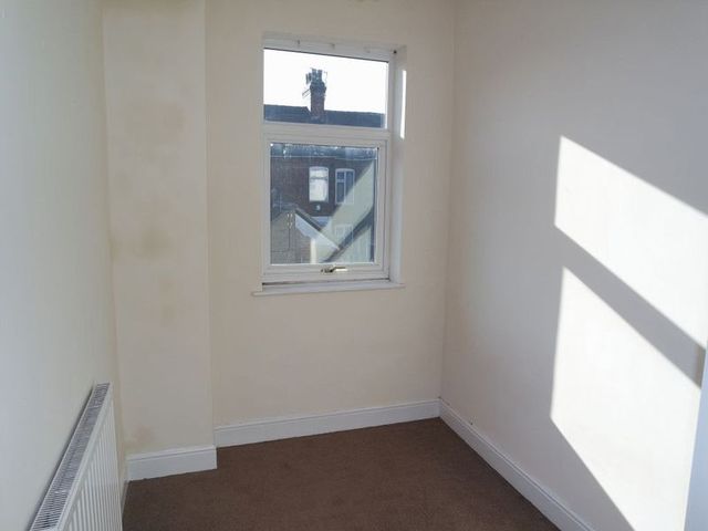  Image of 3 bedroom Terraced house to rent in Cornwallis Street Stoke-on-Trent ST4 at Cornwallis Street  Stoke-On-Trent, ST4 1EA