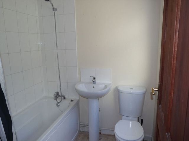  Image of 3 bedroom Terraced house to rent in Cornwallis Street Stoke-on-Trent ST4 at Cornwallis Street  Stoke-On-Trent, ST4 1EA
