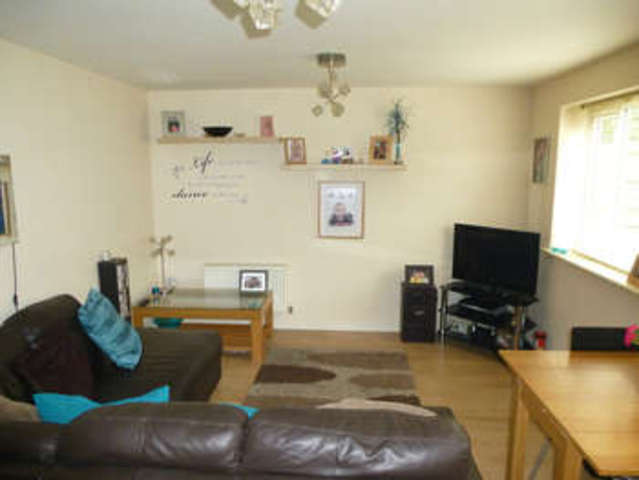  Image of 1 bedroom Apartment for sale in Peppercorn Way Dunstable LU6 at Dunstable, LU6 1EL
