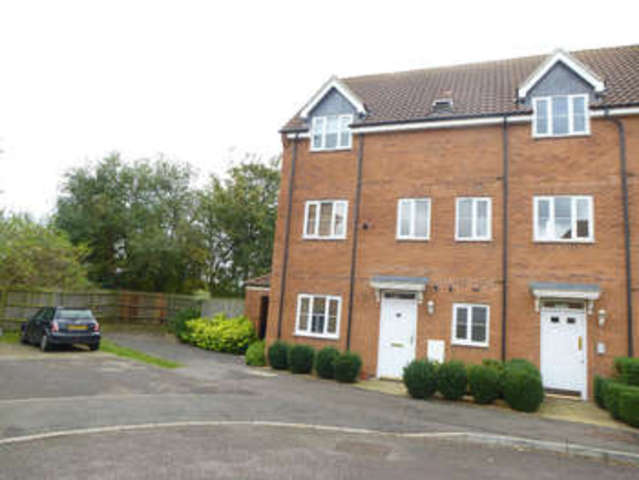  Image of 1 bedroom Apartment for sale in Peppercorn Way Dunstable LU6 at Dunstable, LU6 1EL