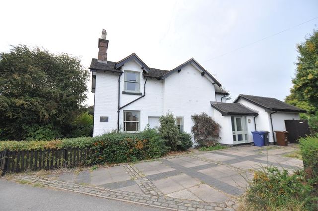  Image of 3 bedroom Detached house for sale in Main Street Stretton Burton-on-Trent DE13 at Main Street Stretton Burton-On-Trent, DE13 0EA
