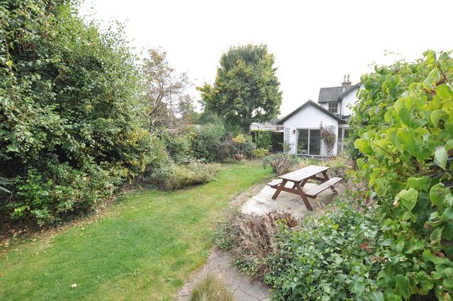  Image of 3 bedroom Detached house for sale in Main Street Stretton Burton-on-Trent DE13 at Main Street Stretton Burton-On-Trent, DE13 0EA