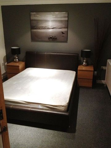  Image of 3 bedroom Flat for sale in Warstone Lane Hockley Birmingham B18 at Warstone Lane  Birmingham, B18 6HP