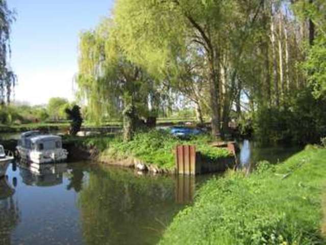  Image of 4 bedroom Cottage for sale in Bell Lane Lechlade GL7 at Riverside Mews Lechlade Gloucestershire, GL7 3AL