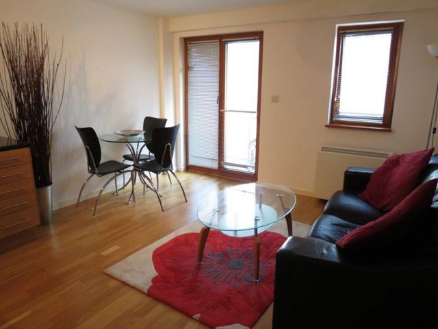  Image of 1 bedroom Apartment to rent in Corporation Street Manchester M4 at 109-113 Corporation Street  Manchester City, M4 4HB