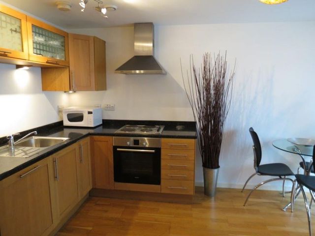  Image of 1 bedroom Apartment to rent in Corporation Street Manchester M4 at 109-113 Corporation Street  Manchester City, M4 4HB