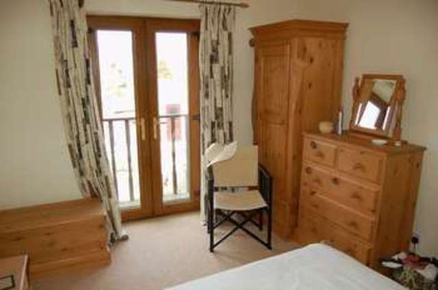  Image of 3 bedroom Property for sale in Front Cottages Withybed Green Alvechurch Birmingham B48 at Withybed Green Alvechurch BIRMINGHAM, B48 7RJ