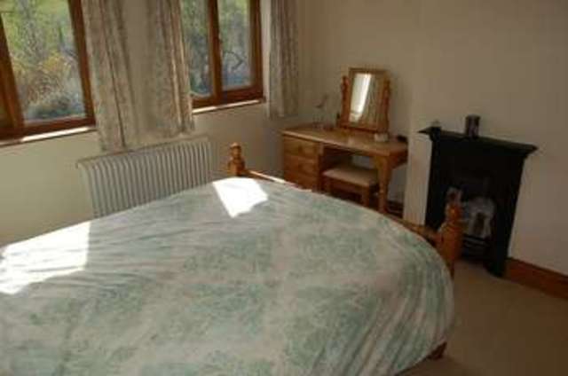  Image of 3 bedroom Property for sale in Front Cottages Withybed Green Alvechurch Birmingham B48 at Withybed Green Alvechurch BIRMINGHAM, B48 7RJ