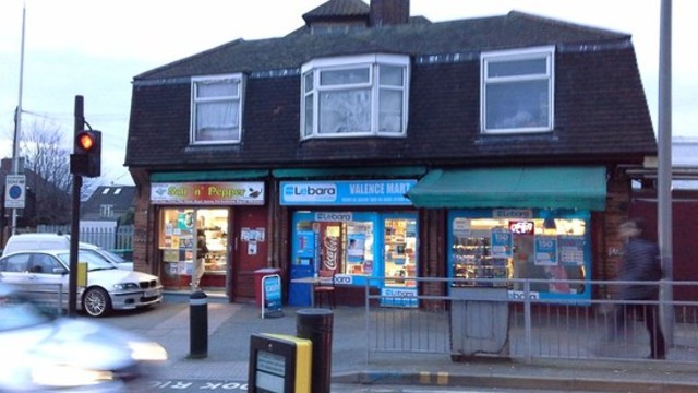  Image of Flat to rent in Burnside Road Becontree Dagenham RM8 at 0 BURNSIDE ROAD  CHADWELL HEATH, RM8 1XD