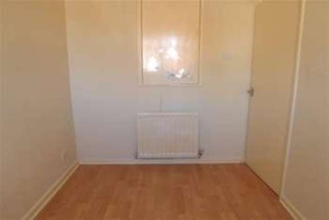  Image of 2 bedroom Semi-Detached house to rent in Allysum Court Beechwood Runcorn WA7 at Runcorn, WA7 3HT
