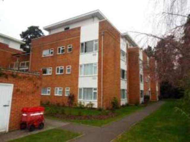  Image of 2 bedroom Flat for sale in The Avenue Westbourne Bournemouth BH13 at 1 The Avenue Poole Canford Cliffs, BH13 6BA
