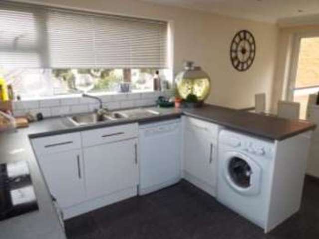  Image of 2 bedroom Flat for sale in The Avenue Westbourne Bournemouth BH13 at 1 The Avenue Poole Canford Cliffs, BH13 6BA