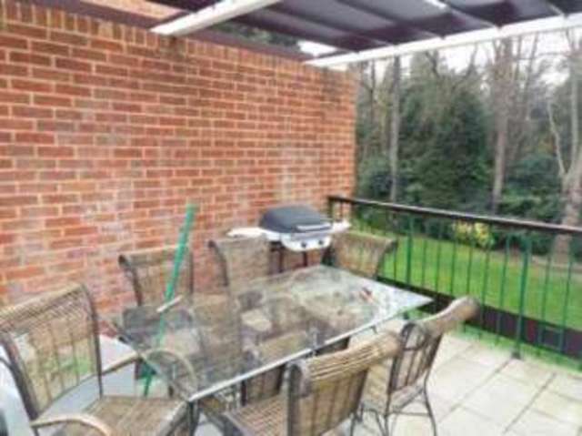  Image of 2 bedroom Flat for sale in The Avenue Westbourne Bournemouth BH13 at 1 The Avenue Poole Canford Cliffs, BH13 6BA