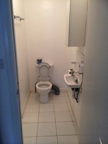  Image of 1 bedroom Mews to rent in High Road Ilford IG1 at 18 HIGH ROAD  ILFORD, IG1 1QF