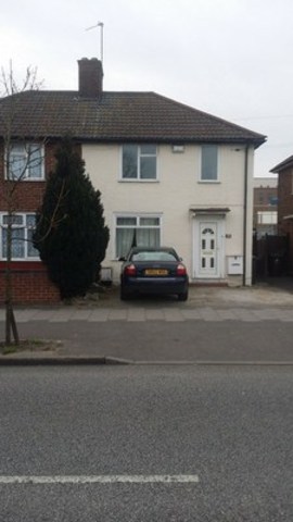  Image of 4 bedroom Terraced house to rent in Lodge Avenue Becontree Dagenham RM8 at 2 LODGE AVENUE  DAGENHAM, RM8 2HF