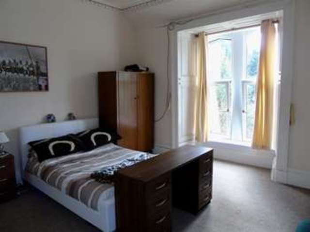  Image of 3 bedroom Flat for sale in Alexander Street Dunoon PA23 at Dunoon, PA23 7EN