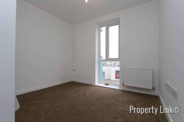  Image of 2 bedroom Apartment for sale in Marine Drive Barking IG11 at 21 Minter Road Leslie Hitchcock House Creekmouth, IG11 0GE