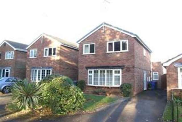  Image of 3 bedroom Detached house to rent in Greenacres Drive Uttoxeter ST14 at Uttoxeter, ST14 7EB